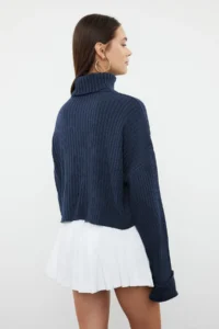 TRENDYOLMİLLA Indigo Rollable Turtleneck Plain Crop Basic Knitwear Sweater - Image 5