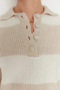 TRENDYOLMİLLA Stone Crop Soft textured Color Blocked Knitwear Sweater - Image 4