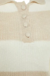 TRENDYOLMİLLA Stone Crop Soft textured Color Blocked Knitwear Sweater - Image 6