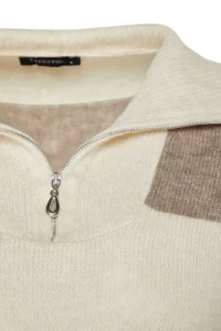 TRENDYOLMİLLA Beige Wide Pattern Soft textured Zippered Knitwear Sweater - Image 7