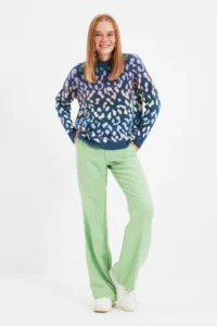 TRENDYOLMİLLA Indigo Soft textured Leopard Patterned Knitwear Sweater - Image 2
