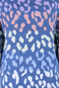 TRENDYOLMİLLA Indigo Soft textured Leopard Patterned Knitwear Sweater - Image 7