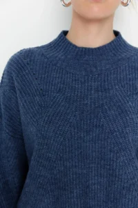 TRENDYOLMİLLA Indigo Soft textured Basic Knitwear Sweater - Image 4