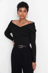 TRENDYOLMİLLA Black Carmen Collar Knitwear Sweater - Image 3