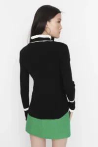 TRENDYOLMİLLA Black Color Bloklu Knitwear Sweater - Image 5