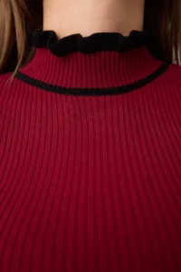 TRENDYOLMİLLA Burgundy Fitted Color Bloklu Knitwear Sweater - Image 3