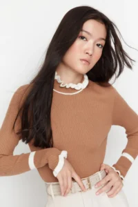 TRENDYOLMİLLA Camel Color Bloklu Knitwear Sweater