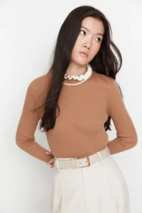 TRENDYOLMİLLA Camel Color Bloklu Knitwear Sweater - Image 5