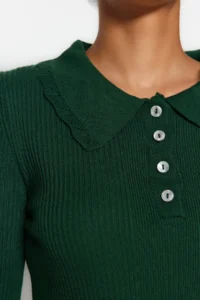 TRENDYOLMİLLA Emerald Green Polo Shirt Collar Knitwear Sweater - Image 4