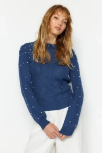 TRENDYOLMİLLA BLUE Pearl Detailed Crew Neck Knitwear Sweater - Image 5
