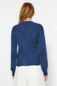 TRENDYOLMİLLA BLUE Pearl Detailed Crew Neck Knitwear Sweater - Image 8