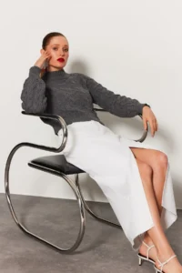 TRENDYOLMİLLA Anthracite Crop High Neck Knitwear Sweater - Image 3