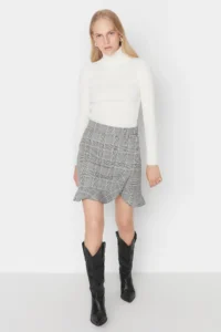 TRENDYOLMİLLA Black-WHITE 2 Sets Paket Knitwear Sweater - Image 3