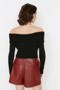 TRENDYOLMİLLA Black Super Crop Carmen Collar Knitwear Sweater - Image 5