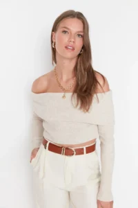 TRENDYOLMİLLA Stone Super Crop Carmen Collar Knitwear Sweater - Image 3