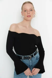 TRENDYOLMİLLA Black Carmen Collar Knitwear Sweater - Image 2