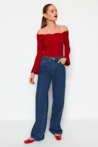 TRENDYOLMİLLA Red Fitted Carmen Collar Knitwear Sweater - Image 2