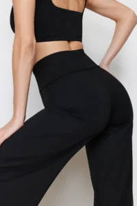 TRENDYOLMİLLA Black Scuba/Diver Wide Leg Beli Katlanabilir Knitting Sports Sweatpants - Image 3