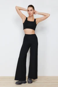 TRENDYOLMİLLA Black Scuba/Diver Wide Leg Beli Katlanabilir Knitting Sports Sweatpants - Image 4