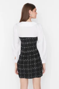 TRENDYOLMİLLA Black Plaid/Checkered A-Cut/Life Form Short / Mini Weaving Dress - Image 10