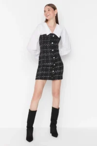 TRENDYOLMİLLA Black Plaid/Checkered A-Cut/Life Form Short / Mini Weaving Dress - Image 6
