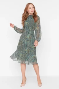 TRENDYOLMİLLA Green Shawl Patterned A-Cut/Life Form Midi Weaving Siphon Dress - Image 2