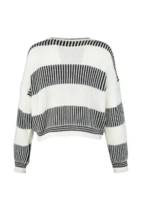 TRENDYOLMİLLA Ecru Wide Pattern Striped Knitwear Sweater - Image 7