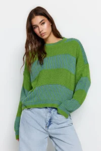 TRENDYOLMİLLA Light Green Wide Pattern Striped Knitwear Sweater - Image 3