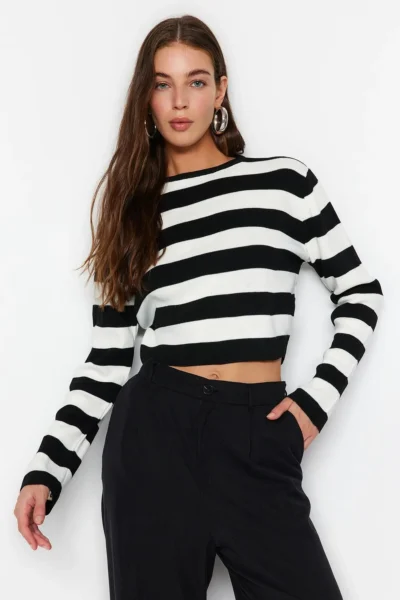TWOAW23KZ00034-BLACK_1