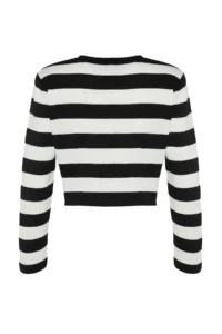 TRENDYOLMİLLA Black Crop Basic Striped Knitwear Sweater - Image 8