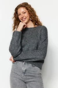 TRENDYOLMİLLA Anthracite Wide Pattern Soft textured Basic Knitwear Sweater - Image 3