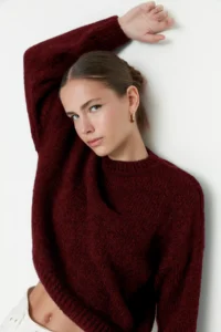 TRENDYOLMİLLA Burgundy Wide Pattern Soft textured Basic Knitwear Sweater - Image 8