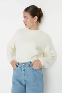 TRENDYOLMİLLA Ecru Wide Pattern Soft textured Basic Knitwear Sweater - Image 11