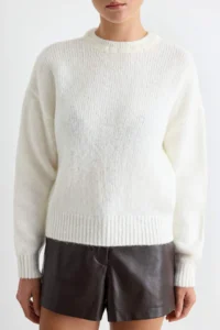 TRENDYOLMİLLA Ecru Wide Pattern Soft textured Basic Knitwear Sweater - Image 3