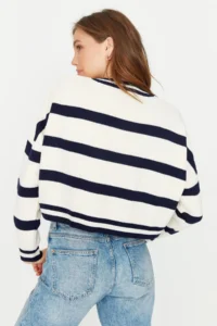 TRENDYOLMİLLA Ecru Crop Striped Knitwear Sweater - Image 6