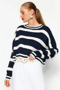 TRENDYOLMİLLA NAVY BLUE Crop Striped Knitwear Sweater
