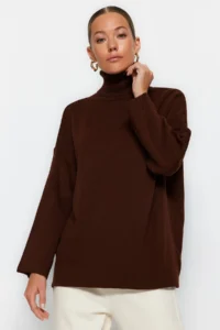 TRENDYOLMİLLA Brown Wide Pattern Basic Knitwear Sweater