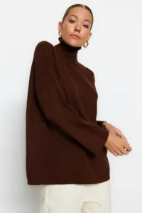 TRENDYOLMİLLA Brown Wide Pattern Basic Knitwear Sweater - Image 2