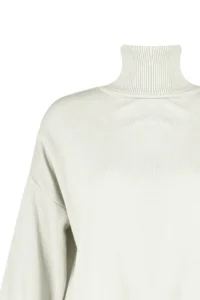 TRENDYOLMİLLA Ecru Wide Pattern Basic Knitwear Sweater - Image 8