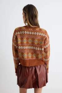 TRENDYOLMİLLA Brown Wide Pattern Soft textured Patterned Knitwear Sweater - Image 4