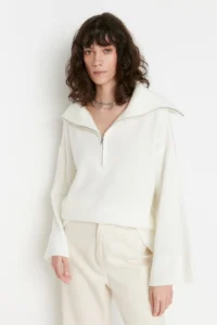 TRENDYOLMİLLA Ecru Wide Pattern Soft textured Zippered Knitwear Sweater - Image 2