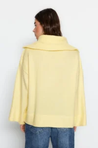 TRENDYOLMİLLA Yellow Wide Pattern Soft textured Zippered Knitwear Sweater - Image 5