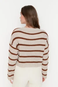 TRENDYOLMİLLA Stone Crop Basic Striped Wide Pattern Knitwear Sweater - Image 10