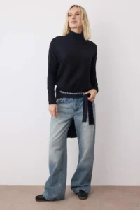 TRENDYOLMİLLA Black Wide Pattern Soft textured Knitwear Sweater - Image 2