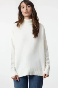 TRENDYOLMİLLA Ecru Wide Pattern Soft textured High Neck Knitwear Sweater