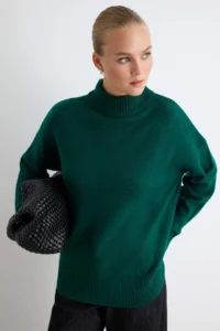 TRENDYOLMİLLA Emerald Green Wide Pattern Soft textured Knitwear Sweater - Image 2