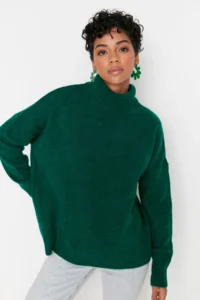 TRENDYOLMİLLA Emerald Green Wide Pattern Soft textured Knitwear Sweater - Image 7
