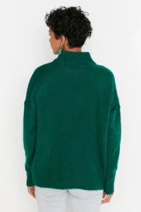 TRENDYOLMİLLA Emerald Green Wide Pattern Soft textured Knitwear Sweater - Image 8