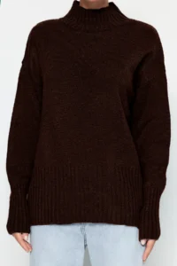 TRENDYOLMİLLA Brown Wide Pattern Soft textured Basic Knitwear Sweater - Image 4