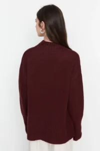 TRENDYOLMİLLA Burgundy Wide Pattern Soft textured Basic Knitwear Sweater - Image 10